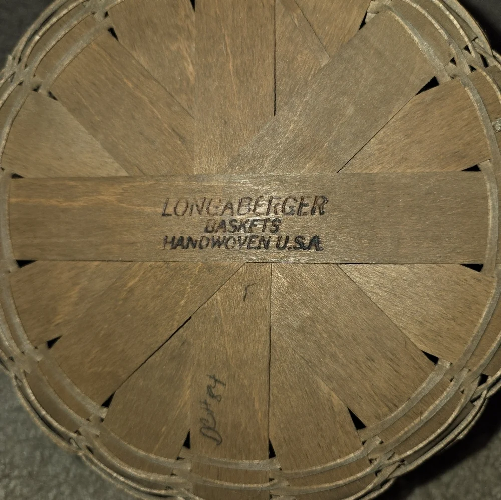 Vintage Longaberger darning basket 1984 leather Handles 7" Diameter 3" High - Picture 3 of 6